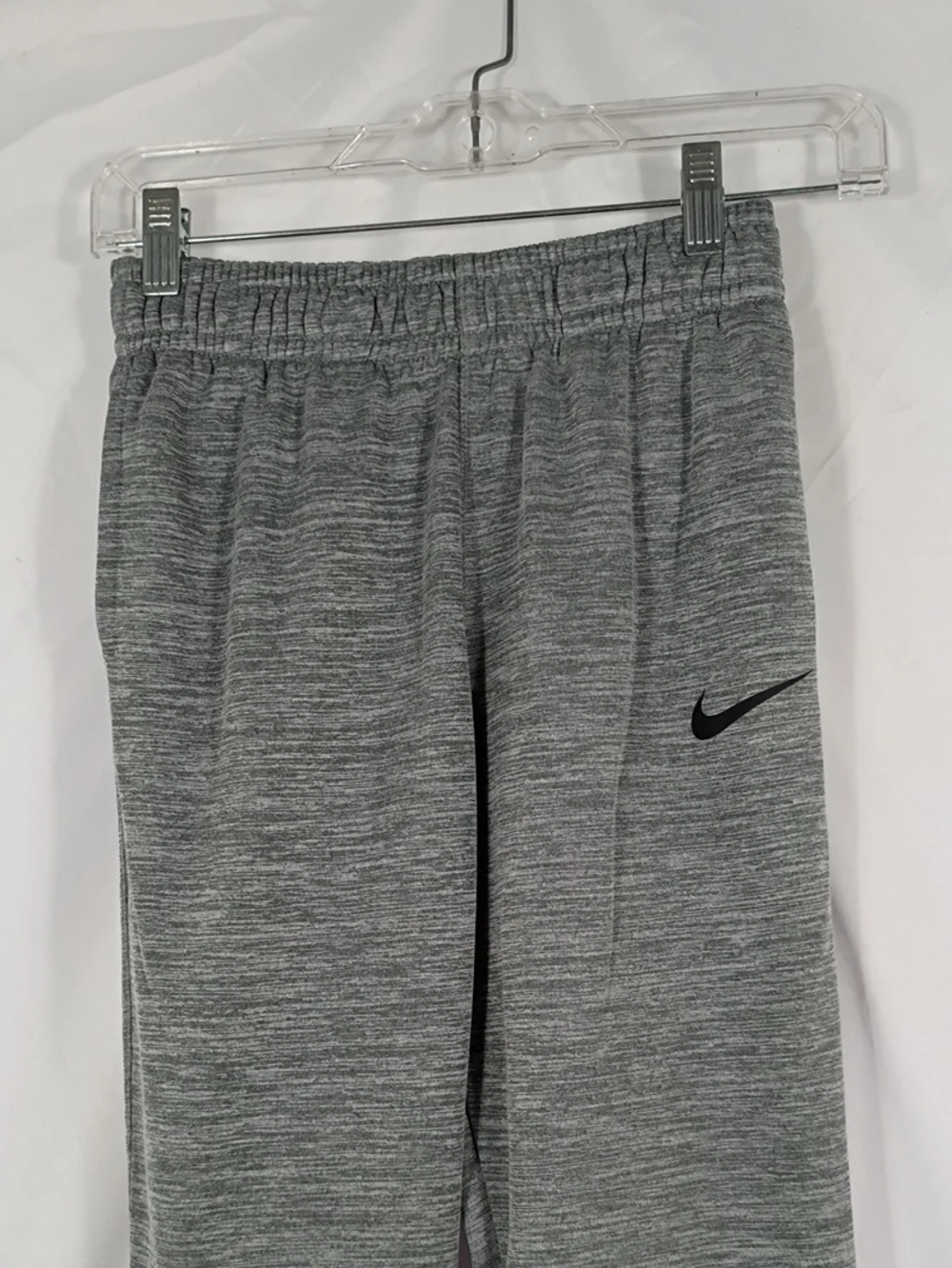 EUC Nike Boys Gray Performance Joggers Size Large Active Winter Athleisure
